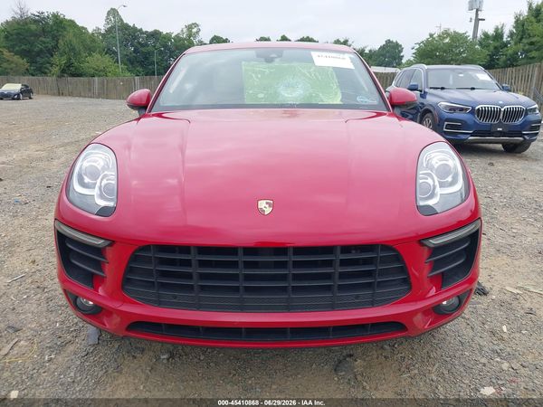 2018 PORSCHE MACAN
