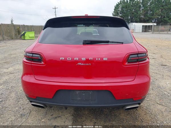 2018 PORSCHE MACAN
