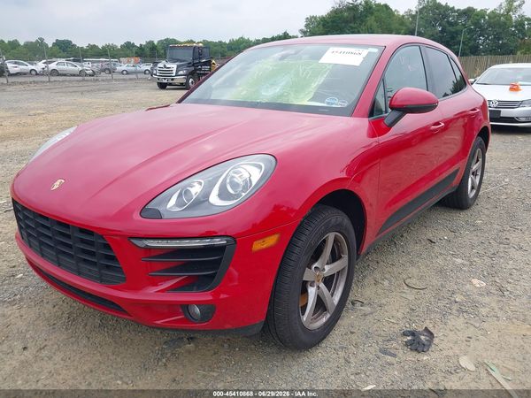 2018 PORSCHE MACAN