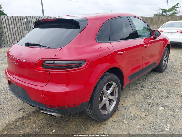 2018 PORSCHE MACAN