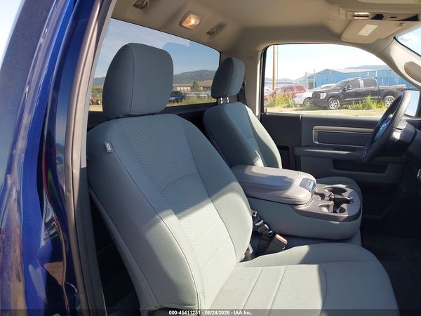 2017 RAM 1500 TRADESMAN  4X2 8' BOX