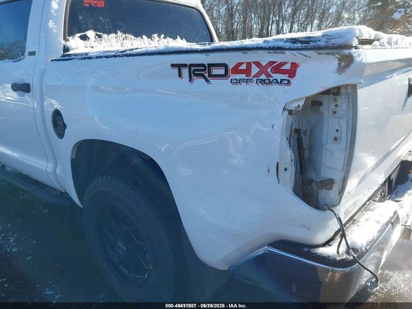 2018 TOYOTA TUNDRA SR5 5.7L V8