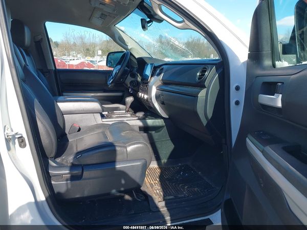 2018 TOYOTA TUNDRA SR5 5.7L V8