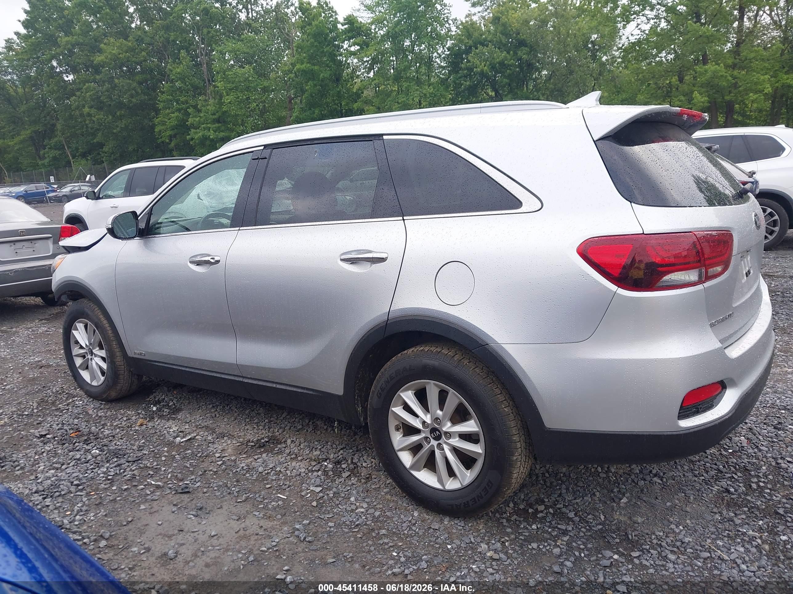 2019 KIA SORENTO 2.4L LX