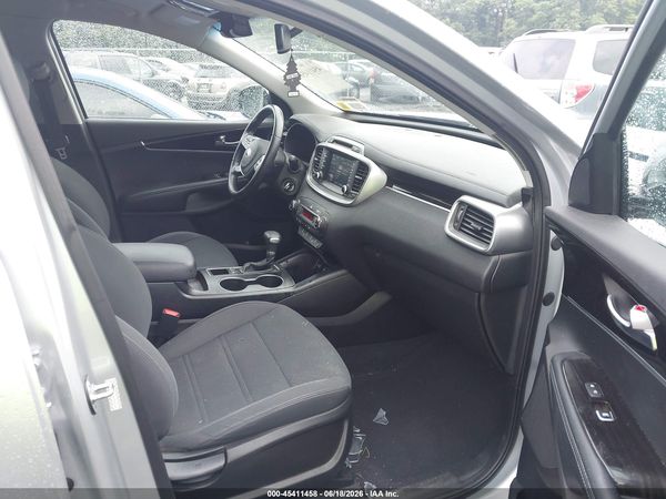 2019 KIA SORENTO 2.4L LX