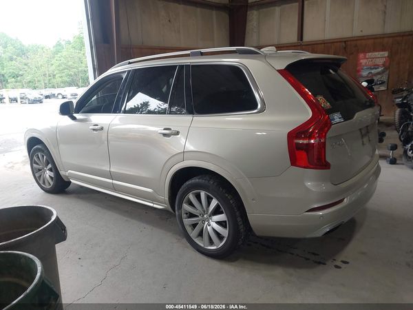 2017 VOLVO XC90 T6 MOMENTUM