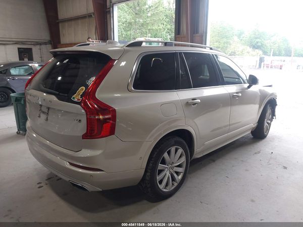 2017 VOLVO XC90 T6 MOMENTUM