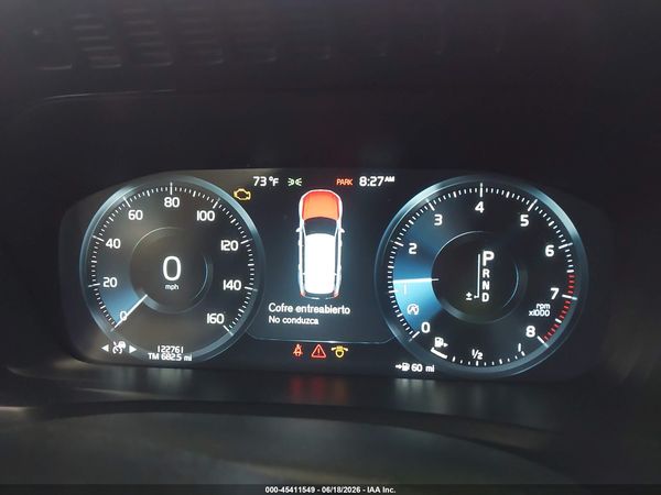 2017 VOLVO XC90 T6 MOMENTUM