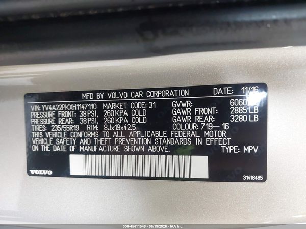 2017 VOLVO XC90 T6 MOMENTUM