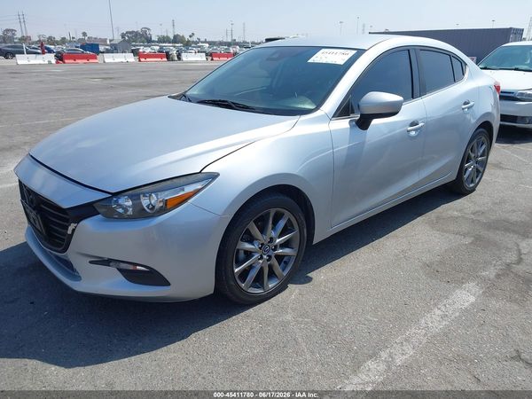 2018 MAZDA MAZDA3 TOURING