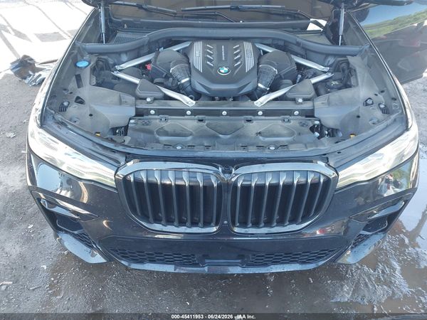 2022 BMW X7 M50I