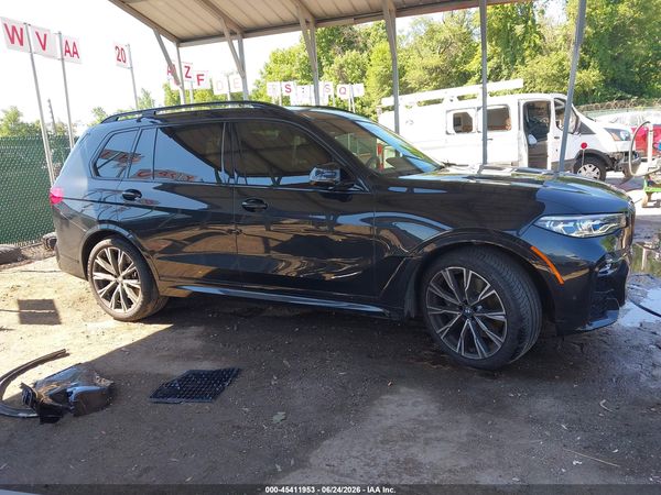 2022 BMW X7 M50I