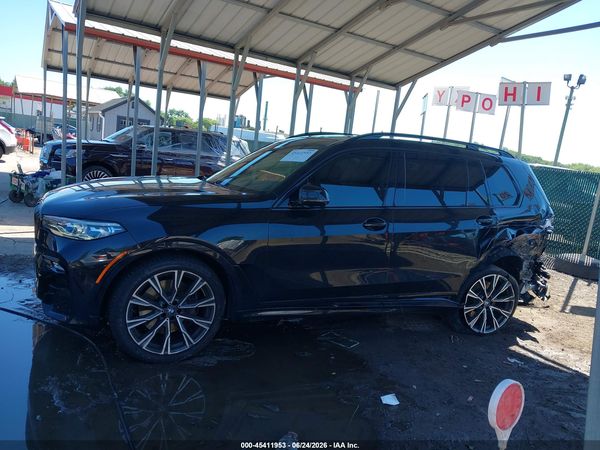 2022 BMW X7