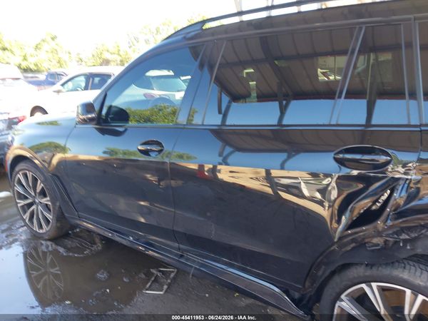 2022 BMW X7 M50I