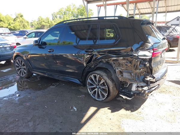 2022 BMW X7 M50I