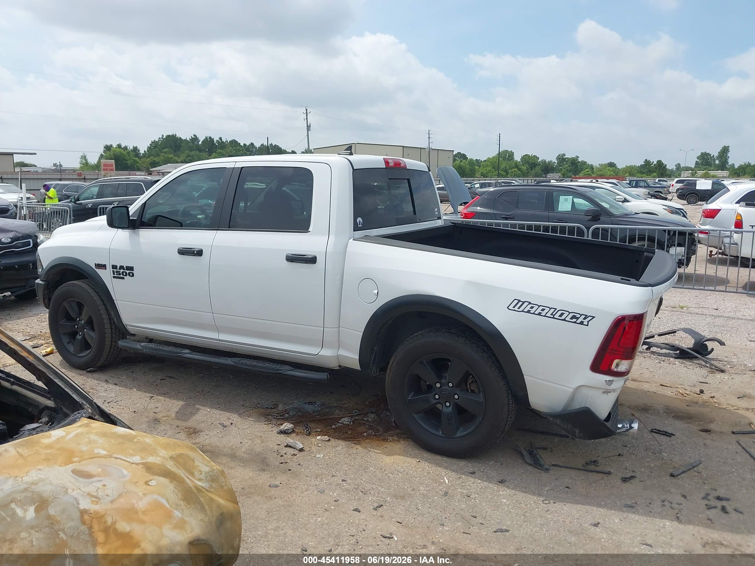 2020 RAM 1500 CLASSIC WARLOCK  4X2 5'7 BOX