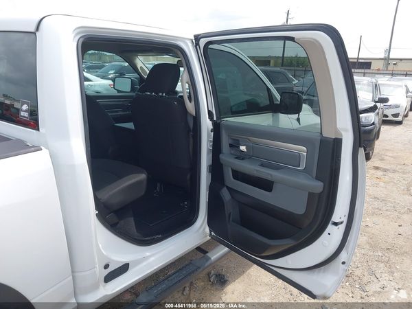 2020 RAM 1500 CLASSIC WARLOCK  4X2 5'7 BOX