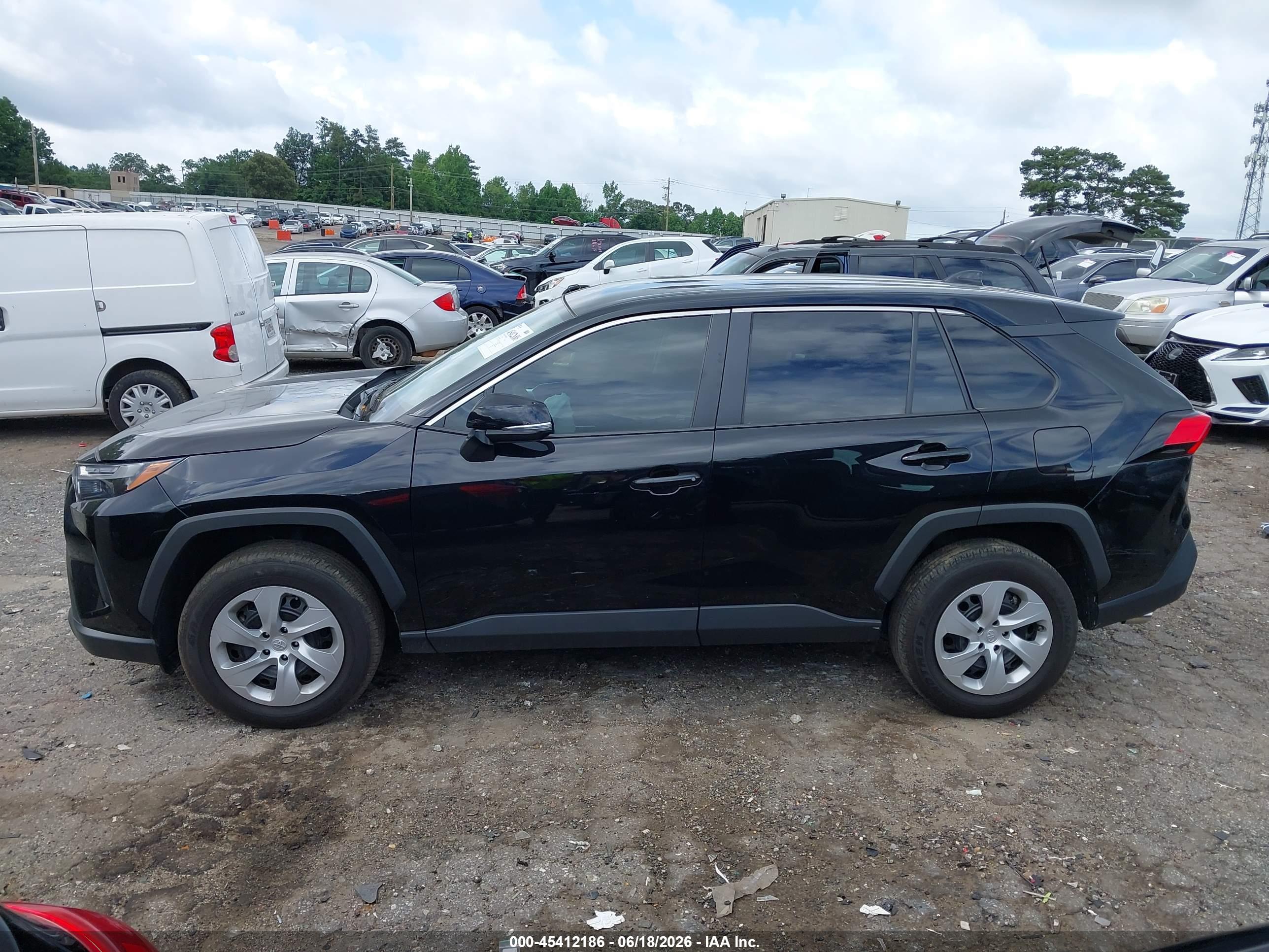 2024 TOYOTA RAV4 LE