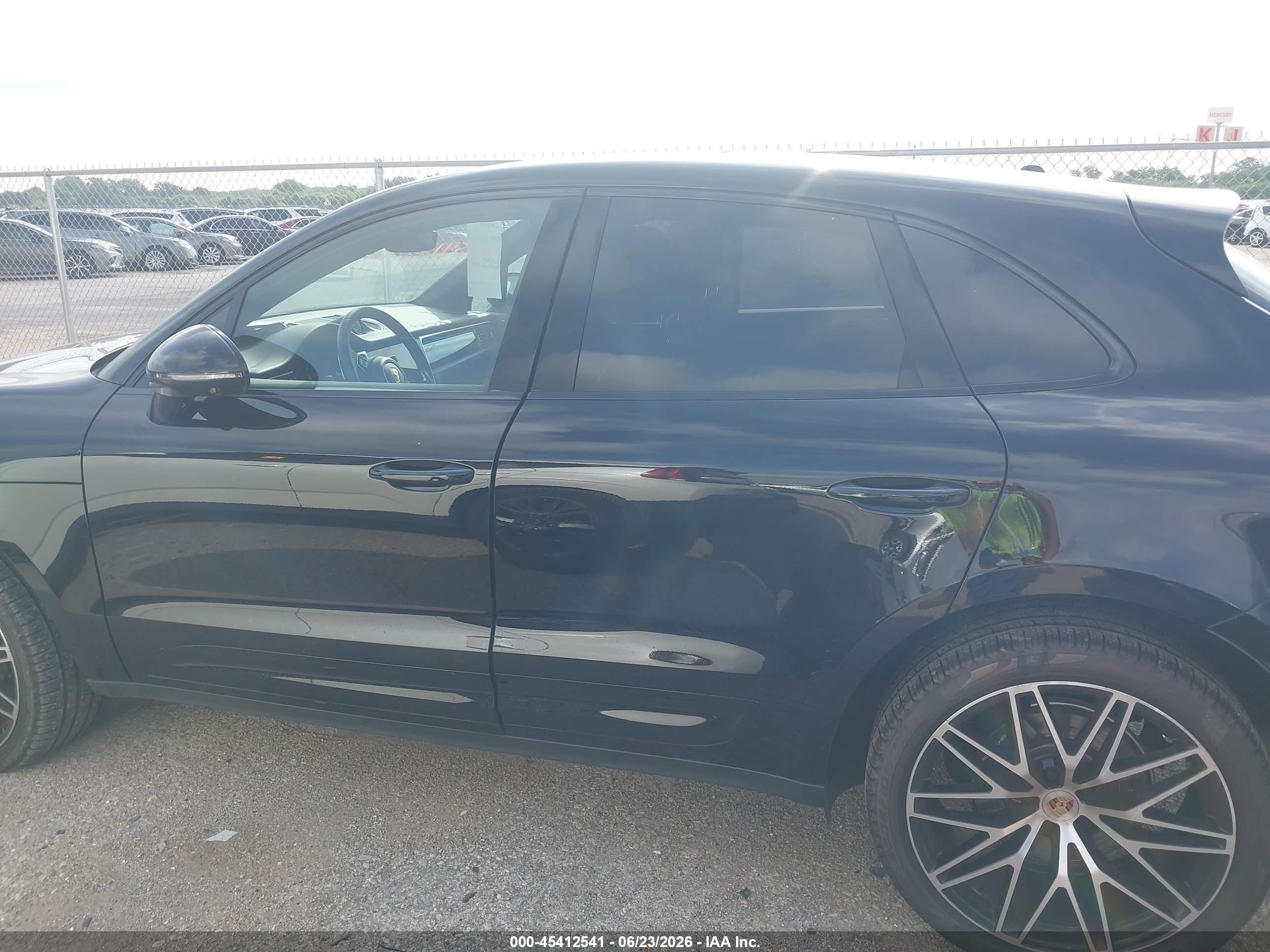 2024 PORSCHE MACAN T