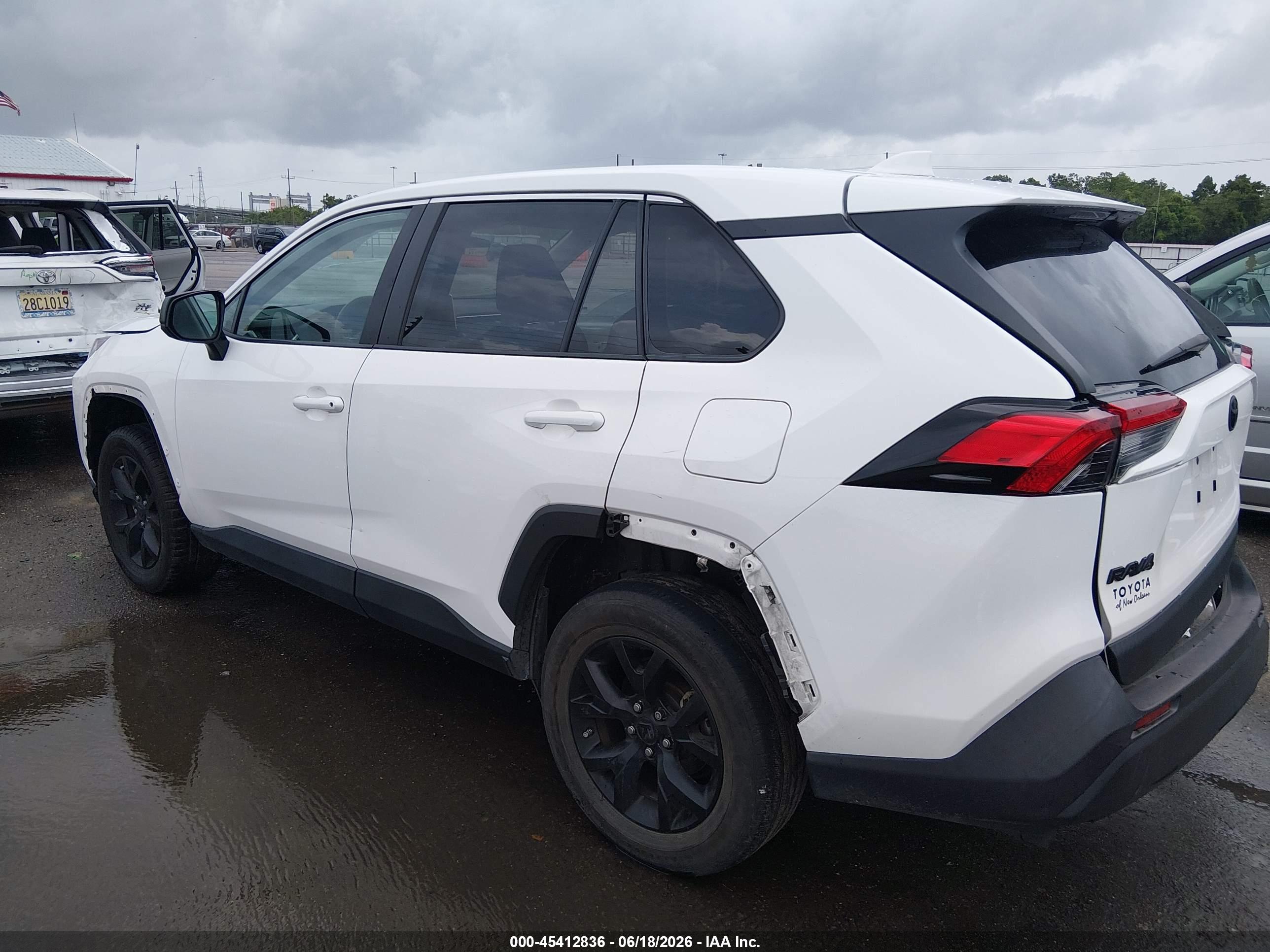 2023 TOYOTA RAV4 LE