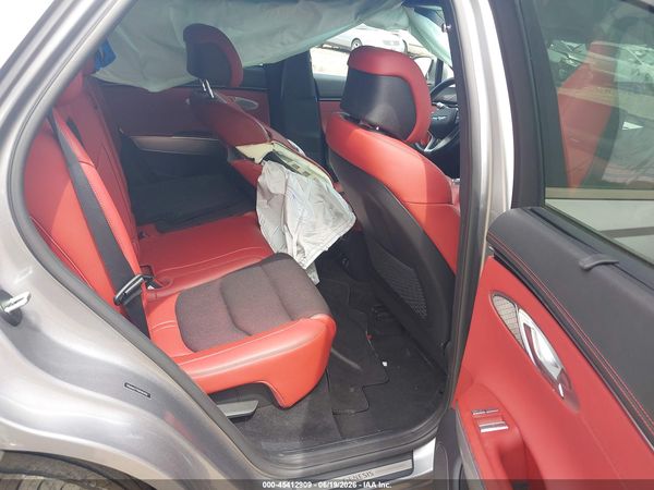 2024 GENESIS GV70 2.5T AWD