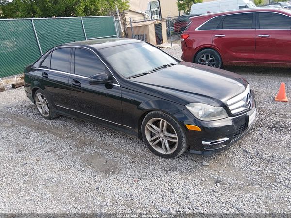 2013 MERCEDES-BENZ C 300 SPORT 4MATIC