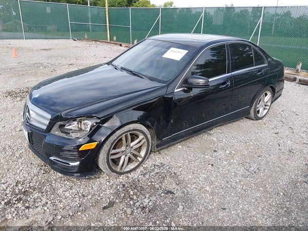 2013 MERCEDES-BENZ C 300 SPORT 4MATIC