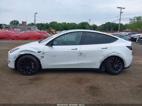 2025 TESLA MODEL Y