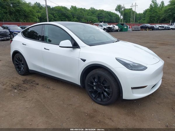 2025 TESLA MODEL Y