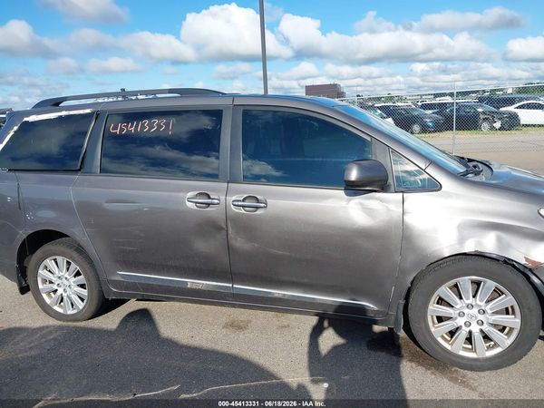 2017 TOYOTA SIENNA XLE 7 PASSENGER