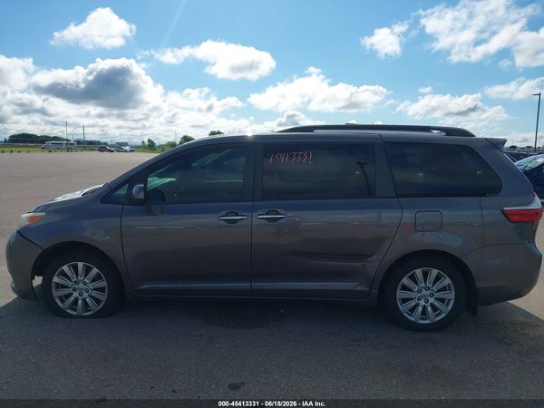 2017 TOYOTA SIENNA XLE 7 PASSENGER