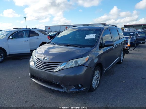 2017 TOYOTA SIENNA XLE 7 PASSENGER
