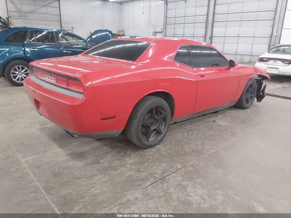 2014 DODGE CHALLENGER SXT