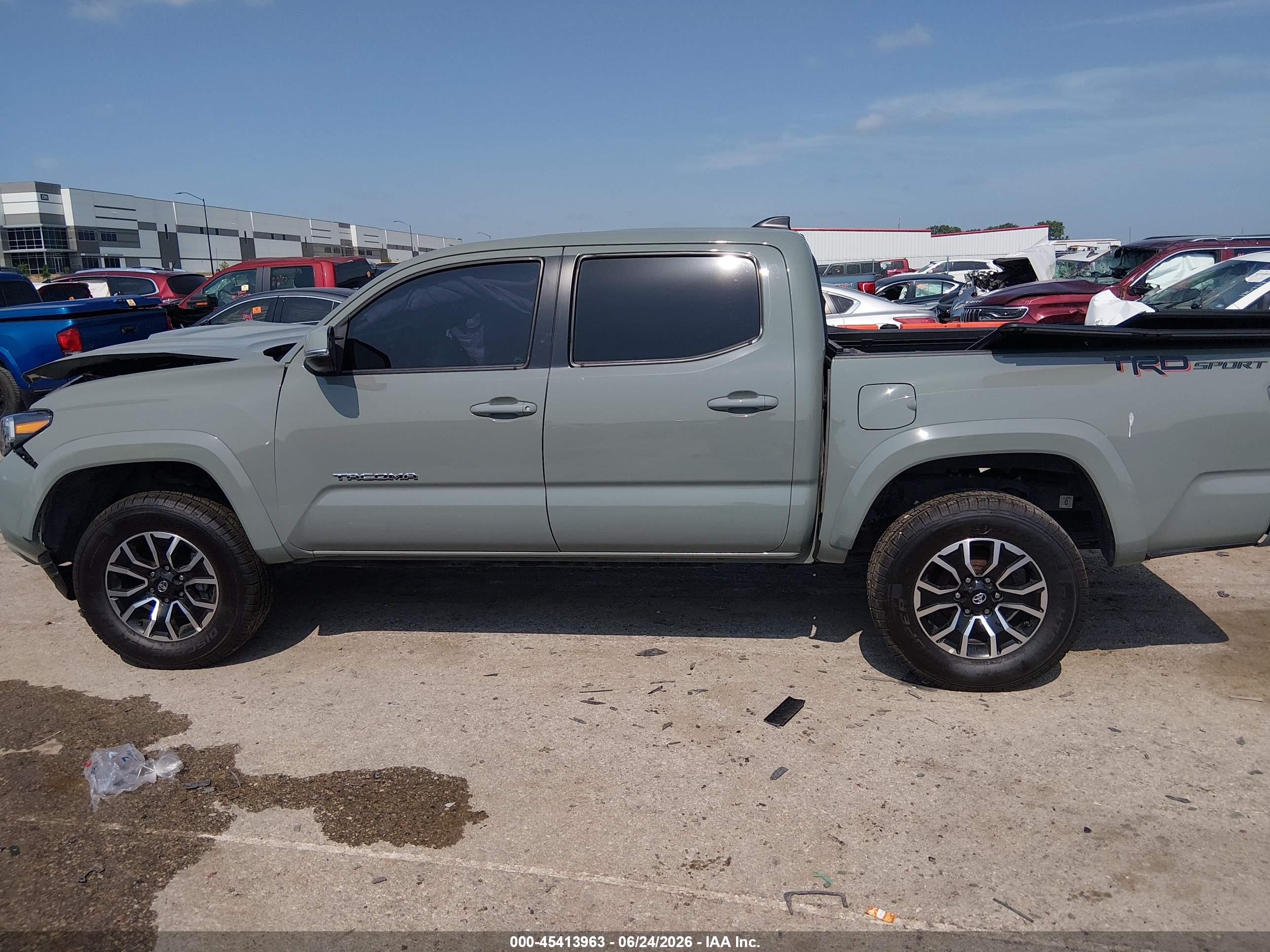 2023 TOYOTA TACOMA TRD SPORT
