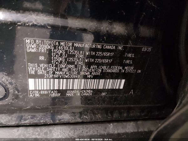 2025 TOYOTA RAV4 XLE