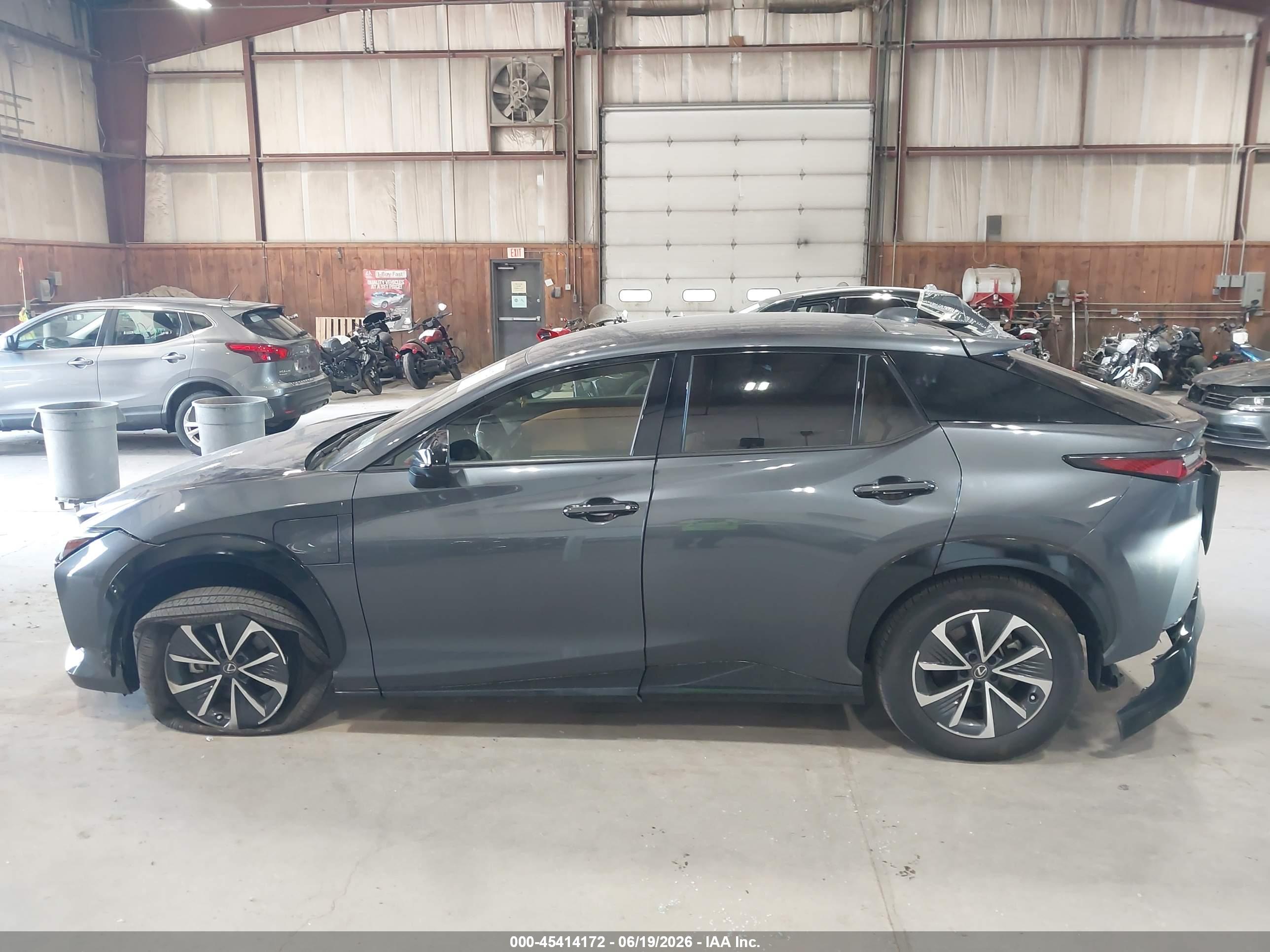 2024 LEXUS RZ 450E PREMIUM