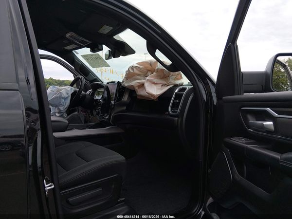 2025 RAM 1500 BIG HORN  4X4 5'7 BOX