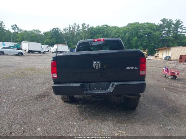2019 RAM 1500 CLASSIC EXPRESS  4X4 6'4 BOX
