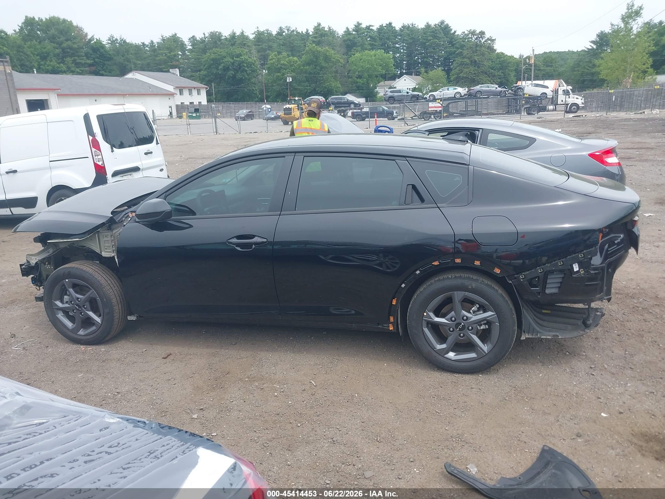 2025 KIA K4 LXS