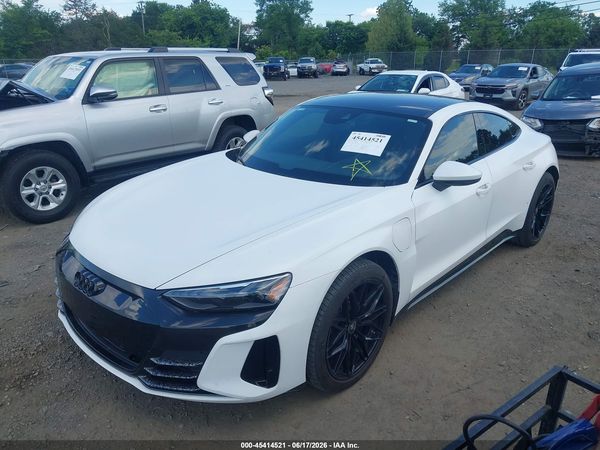 2024 AUDI E-TRON GT PREMIUM PLUS QUATTRO