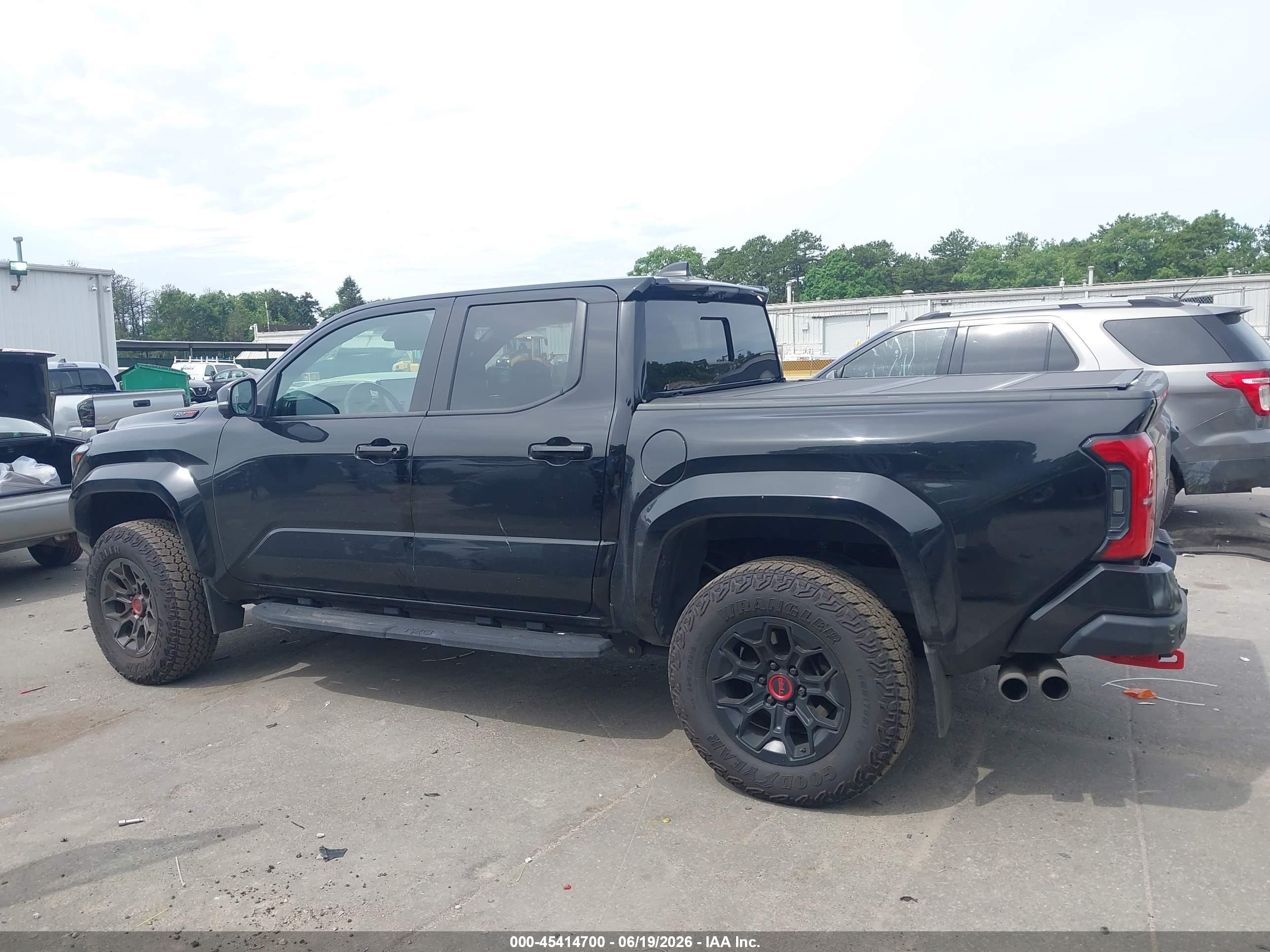 2024 TOYOTA TACOMA HYBRID TRD PRO 4WD