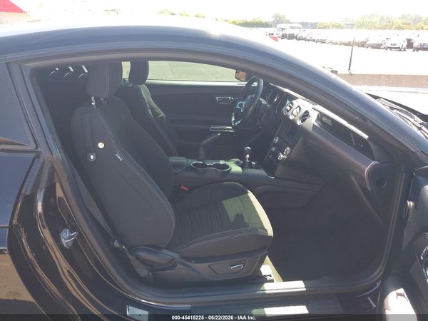 2017 FORD MUSTANG GT/GT PREMIUM