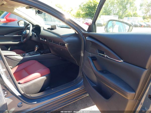 2023 MAZDA CX-30 2.5 S CARBON EDITION