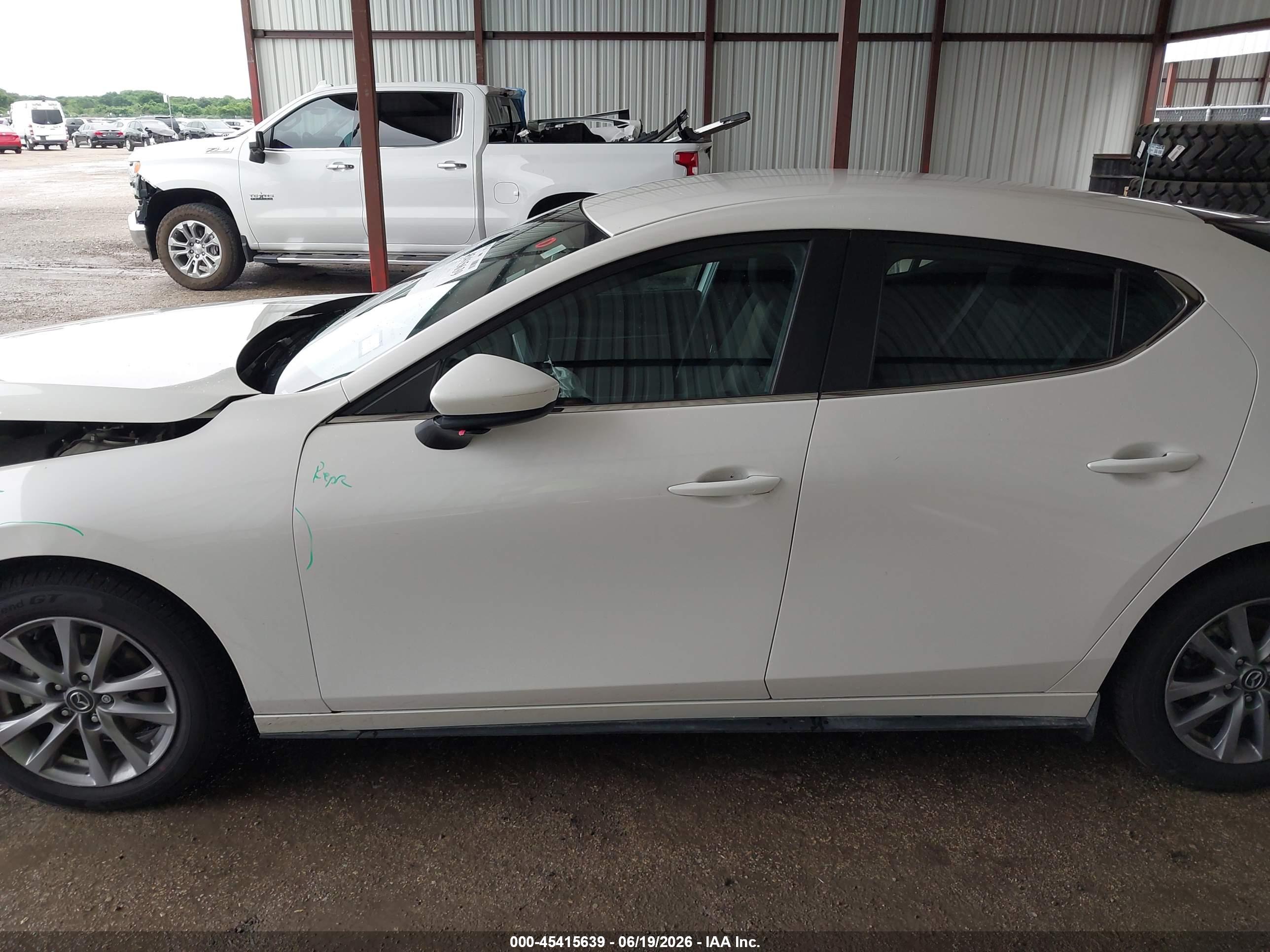 2022 MAZDA MAZDA3 2.5 S