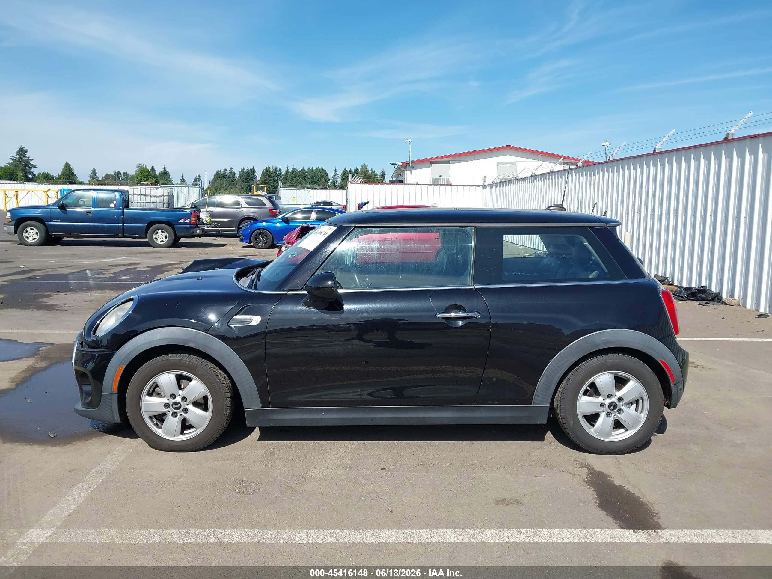 2017 MINI HARDTOP COOPER