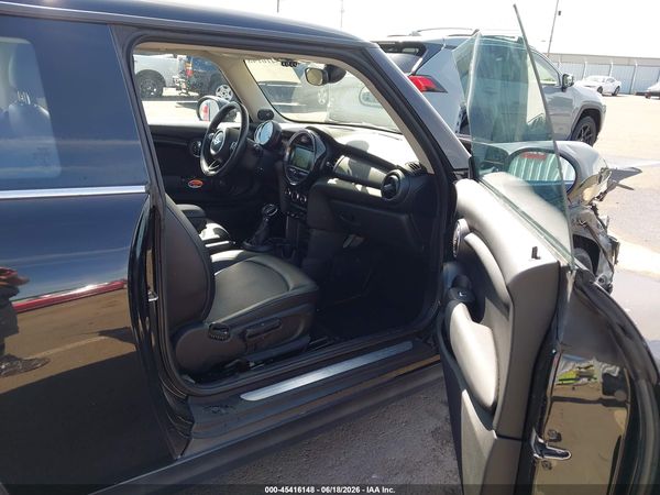 2017 MINI HARDTOP COOPER