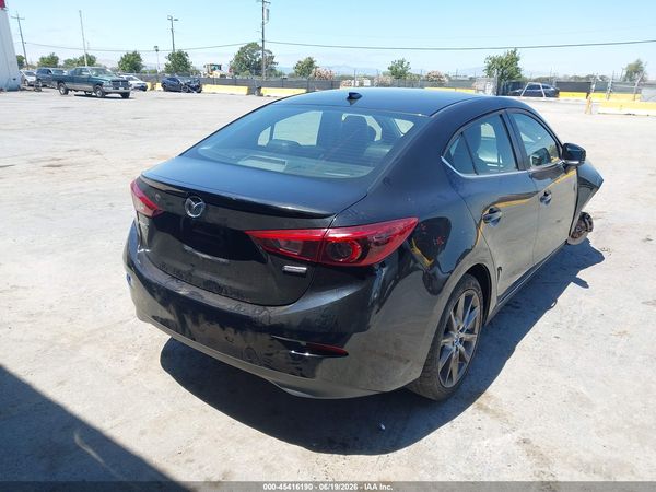 2018 MAZDA MAZDA3 GRAND TOURING