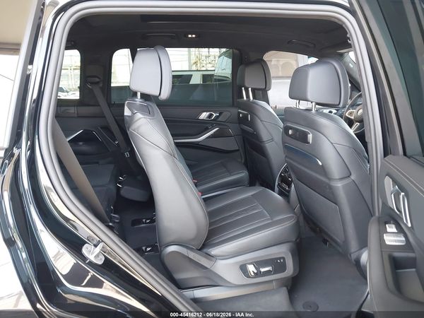 2025 BMW X7 M60I