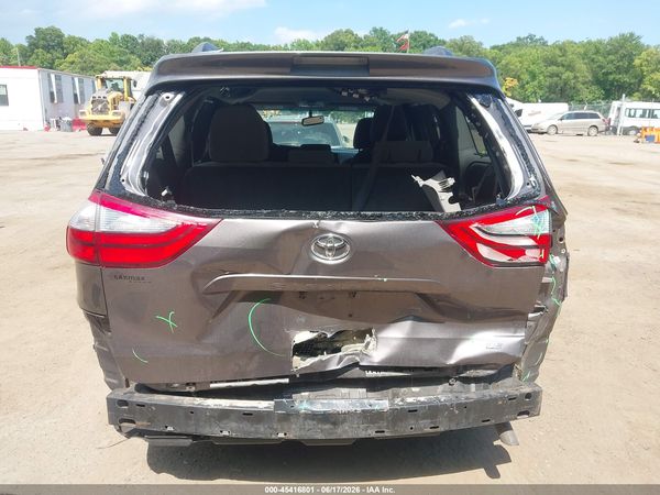 2015 TOYOTA SIENNA LE 8 PASSENGER
