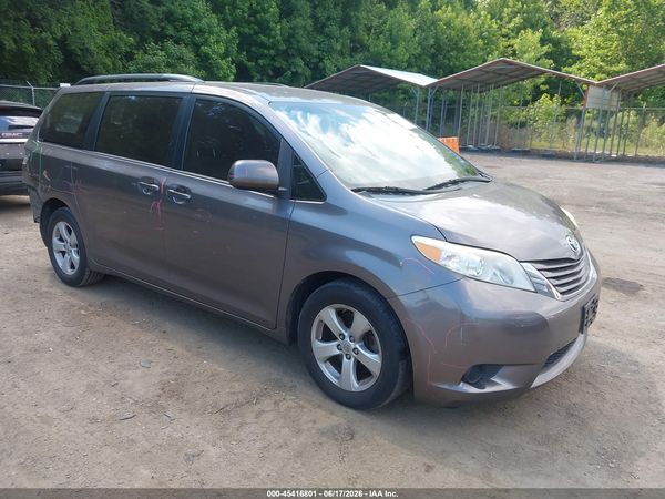 2015 TOYOTA SIENNA LE 8 PASSENGER